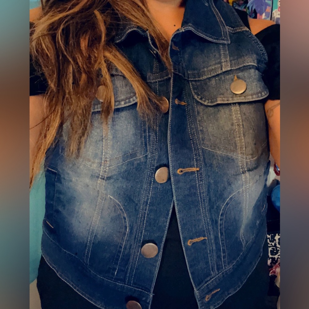 Jean Vest